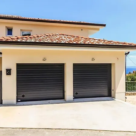 Stunning In With House Sea View