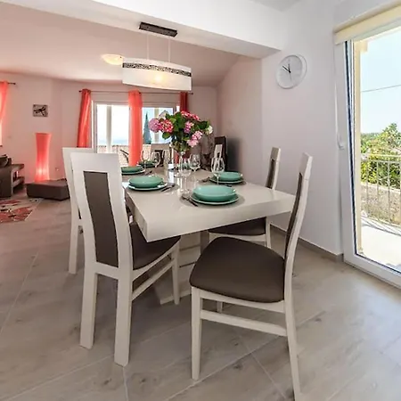 Stunning In With House Sea View Апартаменты Ика