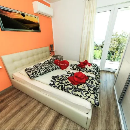 Stunning In With House Sea View Апартаменты
