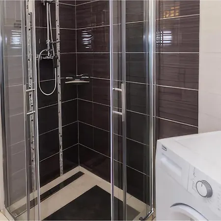 Stunning In With House Sea View Апартаменты *